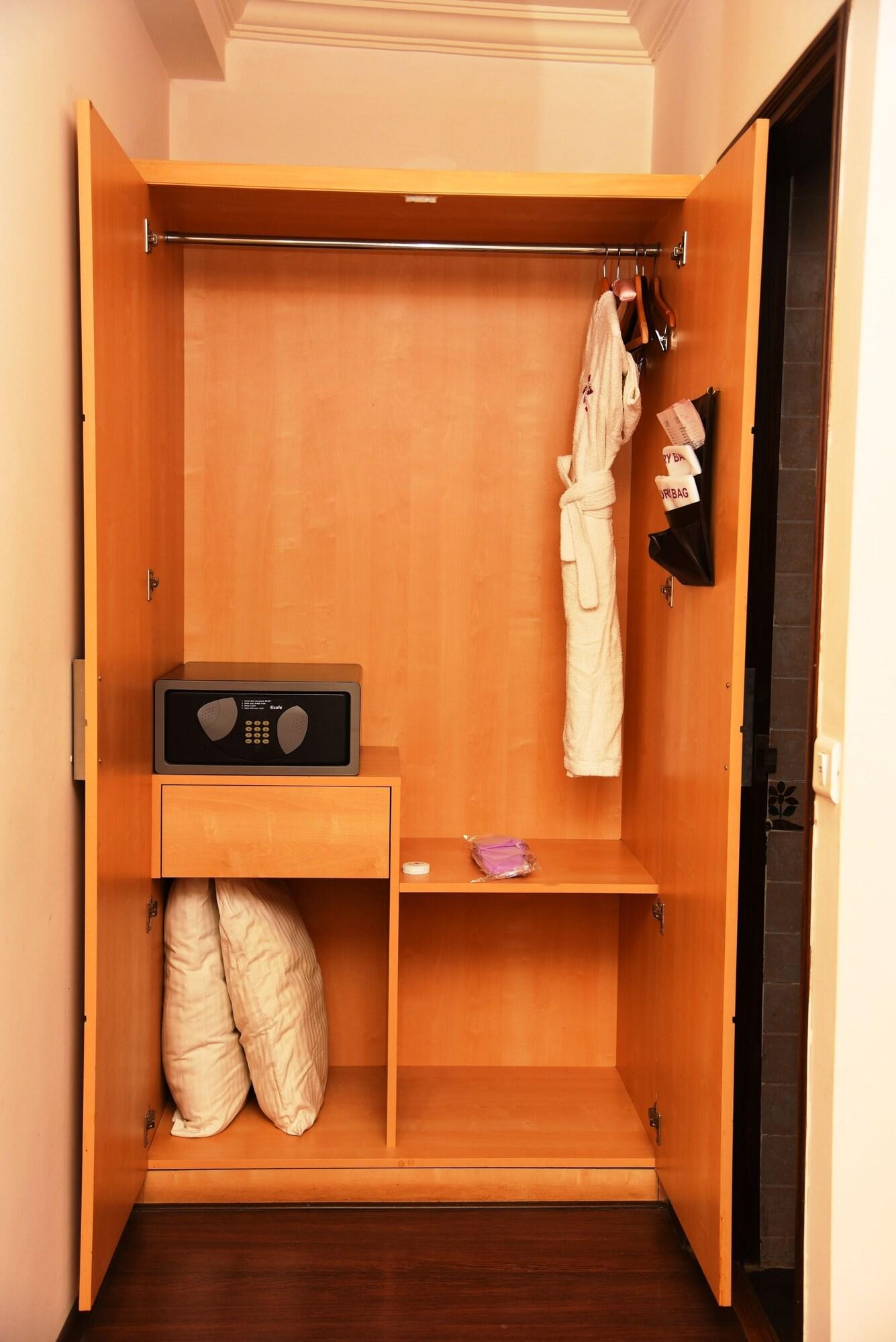 Royal Orchid Suites Whitefield Bangalore Esterno foto