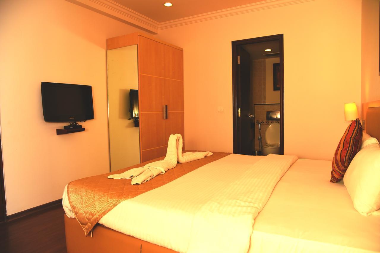 Royal Orchid Suites Whitefield Bangalore Esterno foto