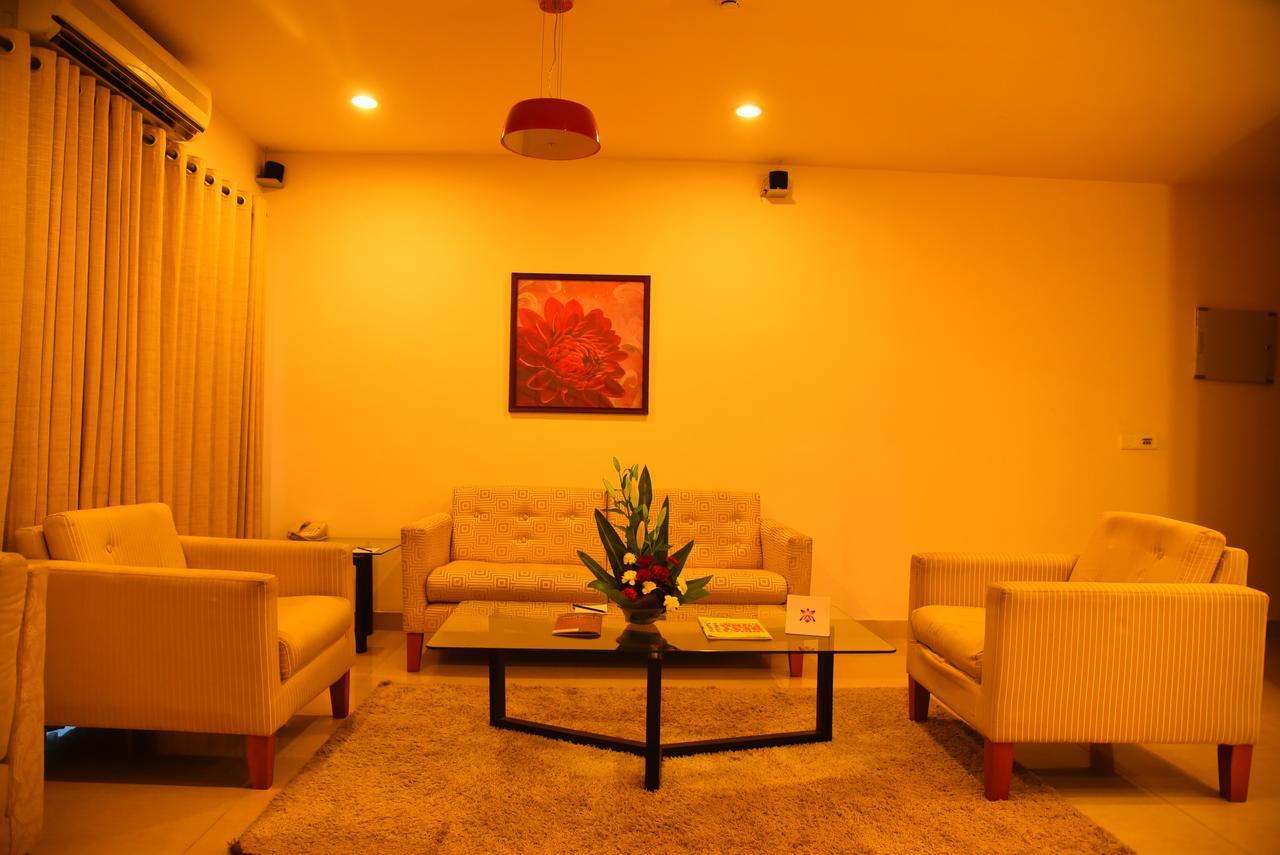Royal Orchid Suites Whitefield Bangalore Esterno foto