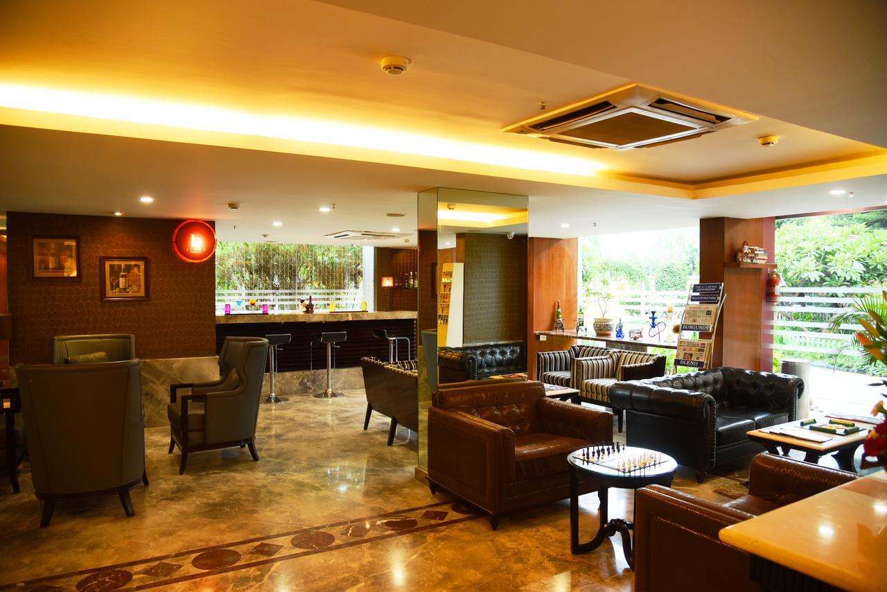Royal Orchid Suites Whitefield Bangalore Esterno foto